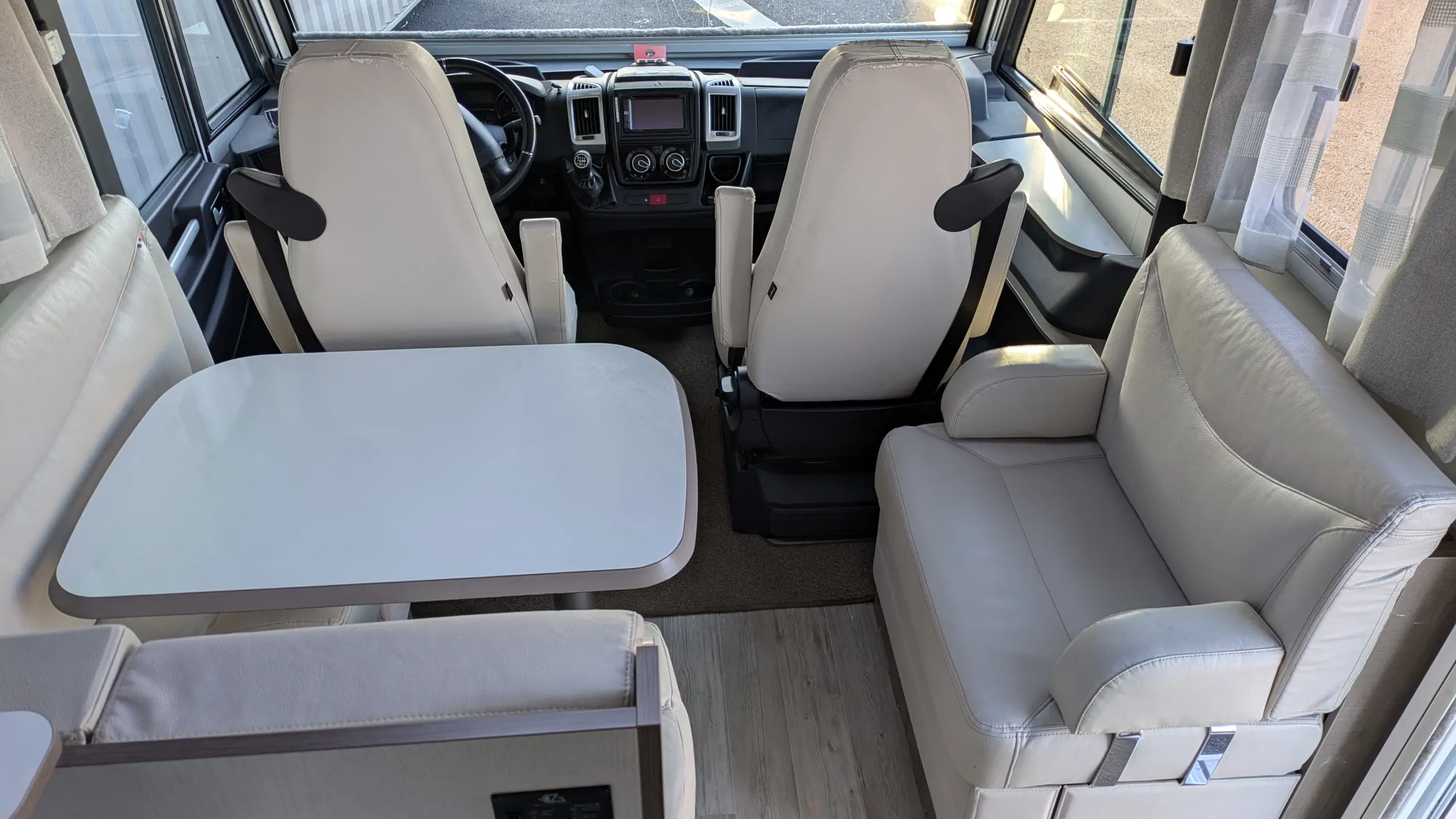 Image BAVARIA INITIAL I741FC ALLURE integral