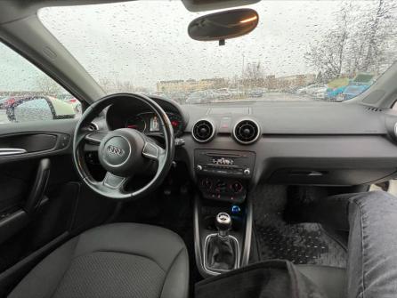 AUDI A1 1.6 TDI 90ch FAP Ambiente à vendre à Melun - Image n°3