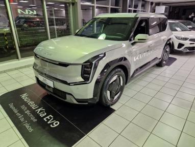 Voir le détail de l'offre de cette KIA EV9 204ch Earth 2WD de 2023 en vente à partir de 606.6 €  / mois