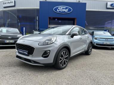 Voir le détail de l'offre de cette FORD Puma 1.0 EcoBoost 125ch mHEV Titanium 6cv de 2020 en vente à partir de 217.05 €  / mois