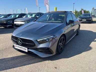 Voir le détail de l'offre de cette MERCEDES-BENZ Classe A Berline 180 d 116ch AMG Line 8G-DCT de 2023 en vente à partir de 378.07 € / mois