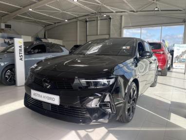 Voir le détail de l'offre de cette OPEL Astra 1.2 Turbo Hybrid 136ch GS e-DCT 6 de 2025 en vente à partir de 33 899 € 