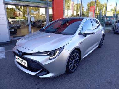 Voir le détail de l'offre de cette TOYOTA Corolla 122h Design de 2019 en vente à partir de 259.87 €  / mois