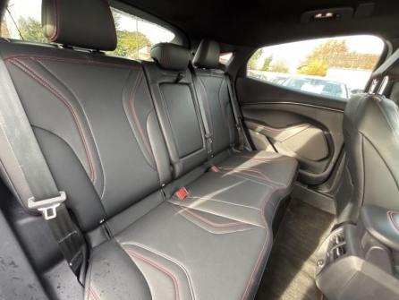 FORD Mustang Mach-E 294ch Extended Range 99kWh Premium Propulsion à vendre à Beaune - Image n°11