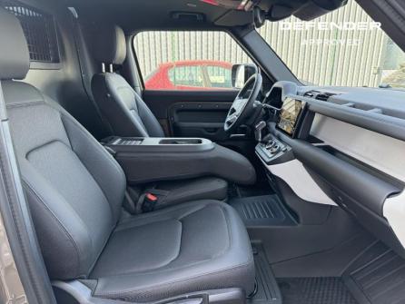 LAND-ROVER Defender 90 3.0 D200 Hard Top S à vendre à Troyes - Image n°8