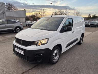 Voir le détail de l'offre de cette PEUGEOT Partner Long 950kg BlueHDi 100ch S&S Premium de 2022 en vente à partir de 186.97 €  / mois