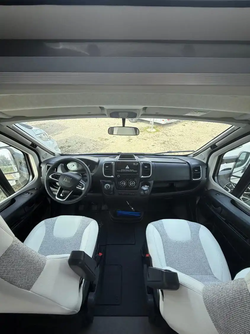 Image Dethleffs Just camp  T 7052 DBL Profilé